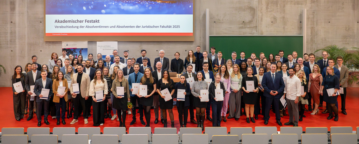 Absolventinnen und Absolventen 2025 -