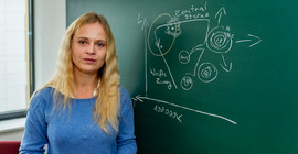 Die Astrophysikerin Nicole Reindl. | Foto: Tobias Hopfgarten
