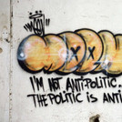 Graffitis, Grundstück der Familie Trabelsi (Schwager von Ben Ali), Tunis. Meen-One: „Ich bin nicht gegen die Politik. Die Politik ist gegen mich!!“