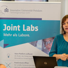 Dr. Anne Hartwig präsentiert Joint Labs