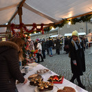 Weihnachtsmarkt im Innenhof am Campus Neues Palais