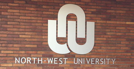 Logo der Nort-West-University. Foto: Joana Schmidt