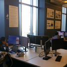 Foto: U. Lucke. Das Data Visualization Lab der Duke University bietet Studierenden spezielle Hardware und Software.