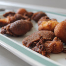 Projekt "Reisen um die Welt" Wir kochen ghanaisch - süße Teigbällchen.