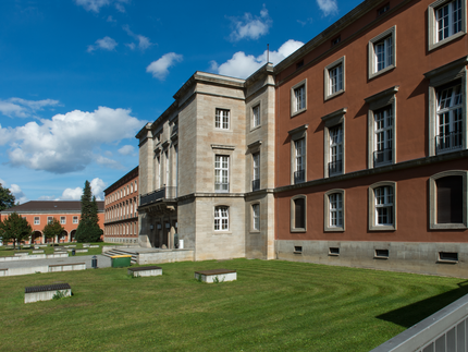 Das Hauptgebäude der Universität Potsdam auf dem Campus Griebnitzsee