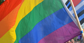 Die Hochschulgruppe UPride wird am 27. Juni um 12 Uhr am Campus Griebnitzsee die Regenbogenflagge hissen. Foto: Pixabay/fsHH