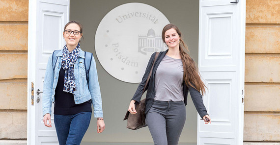Studentinnen an der Universität Potsdam | Foto: Thomas Roese