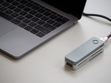 Nanopore sequencing stick connected with a Laptop