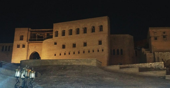 Das Bild zeigt die Zitadelle von Erbil am Abend. Das Foto ist von Valentina Meyer-Oldenburg