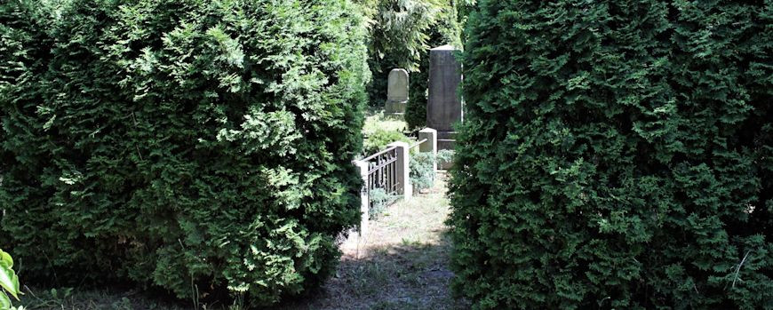 Zugang zum Jüdischen Friedhof in Trebbin