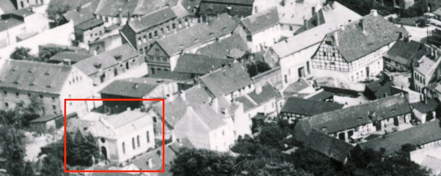 Luftbild von Königsberg / Neumark im Jahr 1930 mit Markierung der Synagoge