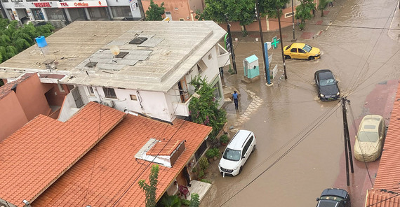 Überschwemmung in Dakar, wie sie häufig auftreten nach starken Niederschlägen.