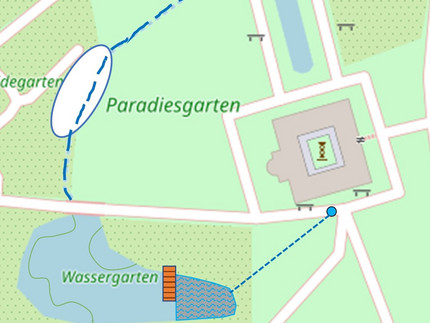 Wasserteich und Bachlauf auf Karte mit eingezeichnetem Steg