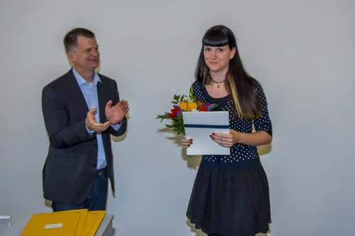 Prof. Dr. Johannes Haag mit der Preisträgerin Maria Seidel (Foto: Ernst Kaczynski)