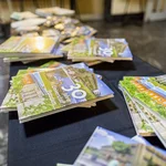 Der Bildband zum 30-jährigen Universitätsjubiläums mit rund 400 Fotos auf 168 Seiten