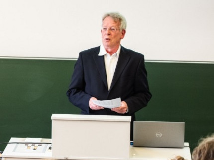 Prof. Dr. Christoph Schulte
