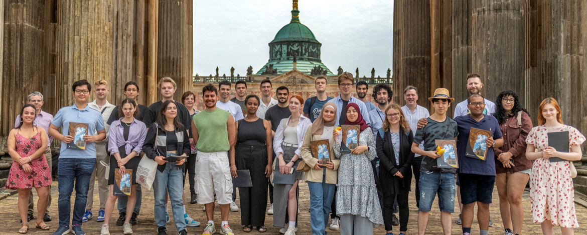Prüfungsteilnehmende mit dem HZP-Zeugnis - zur Übersicht