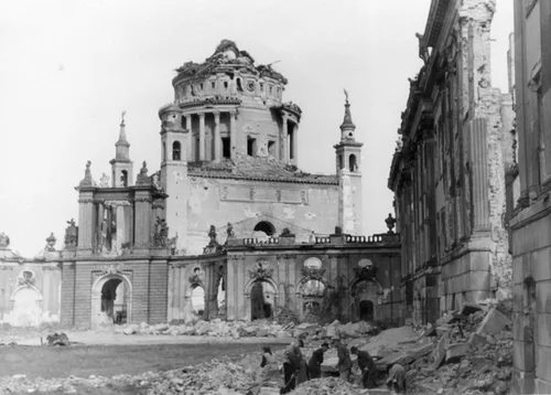 Stadtschlossruine nach 1945