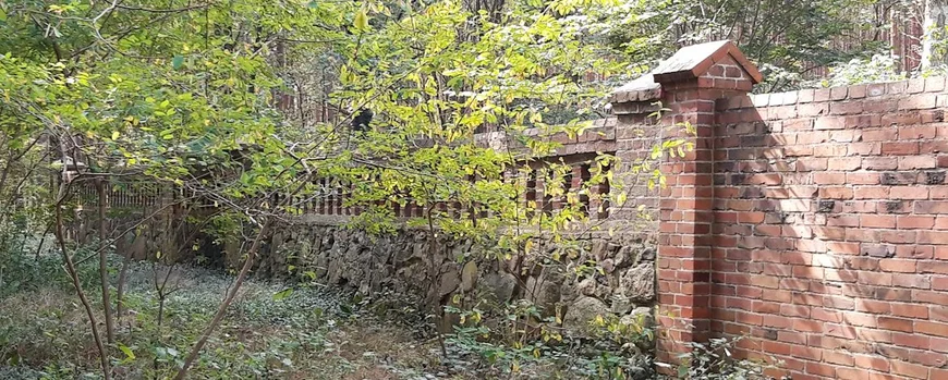 Teil der Friedhofsmauer in Beeskow