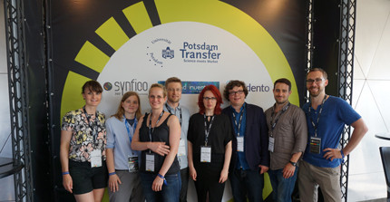 Gruppenfoto. Die Universität Potsdam und die Tel Aviv University gehen den ersten konkreten Schritt in der gemeinsamen Unterstützung von Start-ups.