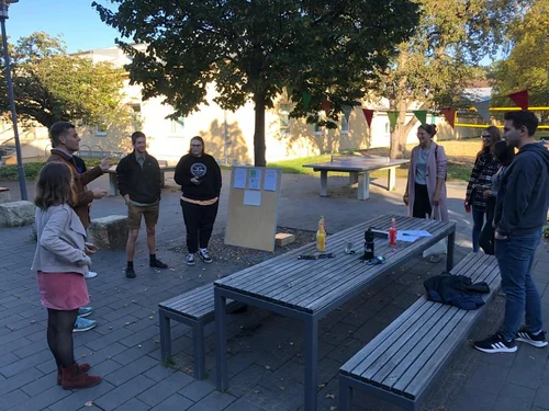 Instruktionen auf der Campustour