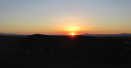 Sonnenaufgang in der Wüste, Foto: N. Riemer