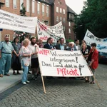 Demonstration für die Integration ostdeutscher Wissenschaftler vor dem Landtag