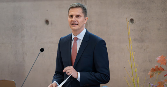 Justizminister Dr. Benjamin Grimm