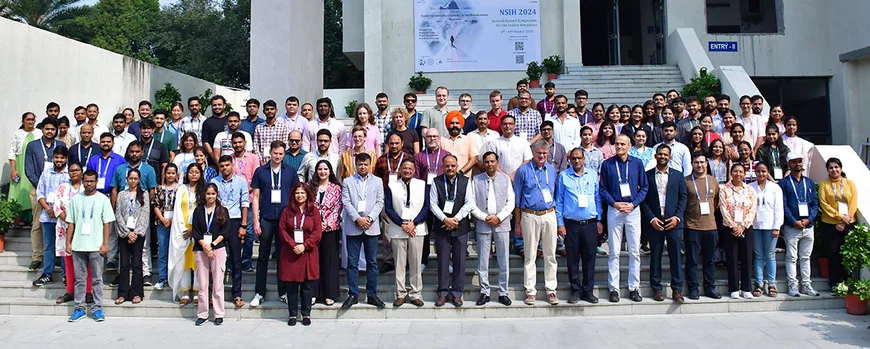 Gruppenbild der Teilnehmer des Symposiums.