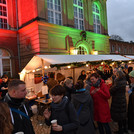 Weihnachtsmarkt im Innenhof am Campus Neues Palais