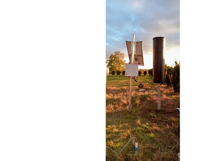 Adequate field measurements are key for hydorlogical modelling. Here, a permanently installed cosmic ray neutron sensor at an upslope position in the Marquardt CRNS Cluster, complemented with measurements of point-scale soil moisture and weather variables.