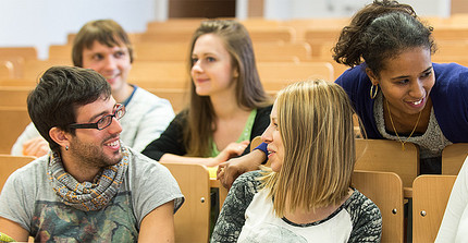 Internationale Studierende im Hörsaal