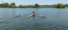 Ruderer auf dem Wasser