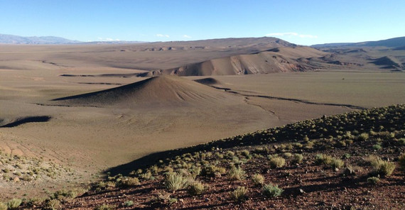 View of the Pocitos Basin in the Argentinean Puna, the second highest mountain plateau on earth and research site of the DFG Research Training Group “StRATEGy”. The photo is from Heiko Pingel. Beim Anklicken öffnet sich das Bil im neuen Fenster.