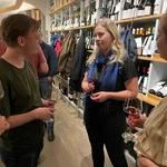 Brigitta Schulz im Gespräch mit Gästen