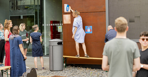 Magnetische Translokationen auf dem Uni-Campus. Das Foto ist von Tobias Hopfgarten.