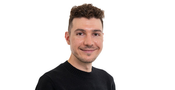 Kopfporträt eines jungen Mannes