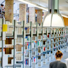 Bei Lichte besehen: freundliche Atmosphäre in der Bibliothek in Griebnitzsee