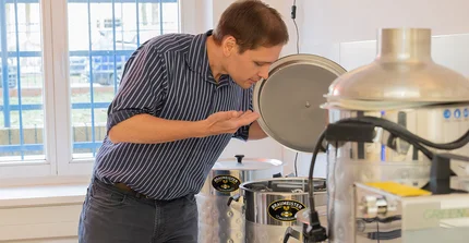 Dr. Malte Teichmann im Braukeller