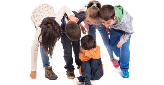 Bullying – also at schools – is a complex web of victims, perpetrators, and spectators. Photo: fotolia.com/Luis Louro.