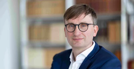 Militärhistoriker Sönke Neitzel im Portrait.