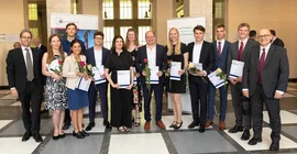 Gruppenfoto der Preistragenden