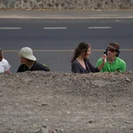 Untersuchungen von Diamtomiten und Lavaströmen entlang eines Straßenaufschlusses in der Nähe von Gil Gil. 