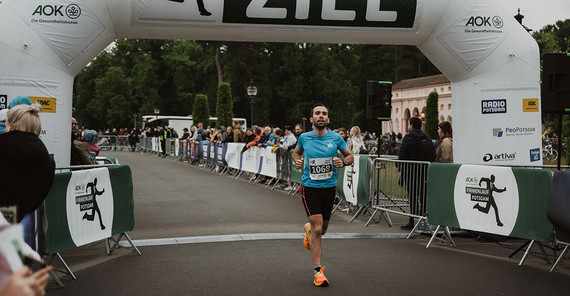 Zieleinlauf beim Firmenlauf 2023.