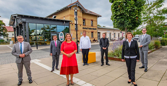 Großer Bahnhof bei der Eröffnung der Präsenzstelle in Velten | Foto: Ernst Kaczynski