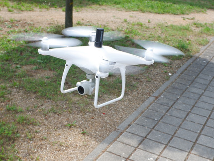 DJI Phantom 4 PPK Teodrone: GNSS Vermessungsdrone