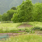 Garten: Herstellung von Raum durch „räumen“ (Heidegger): räumen meint roden, die Wildnisfrei machen als Voraussetzung für Anbau und Siedlung