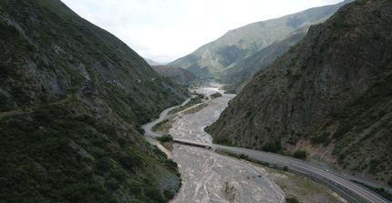 Flusslauf der Quebrada del Toro in Nordwestargentinien - aufgenommen von einer Drohne