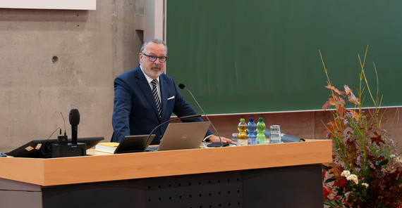 Prof. Dr. Christian Schertz