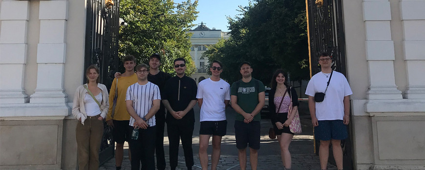 Studierendengruppe in Warschau